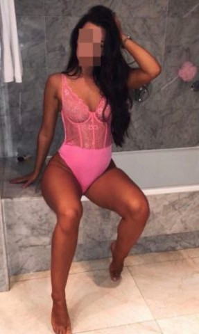 konyaescortolivia-3 Yatakta Pembe Panter Konya Escort Serenay